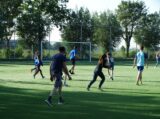 Laatste training S.K.N.W.K. JO11-1JM van seizoen 2022-2023 (partijtje tegen de ouders) (146/221)